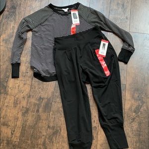 Danskin Black & White Women’s Jogger Set